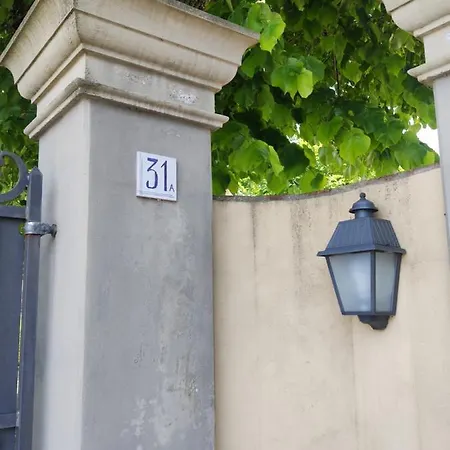 Dependance In Albachiara Карминьяно