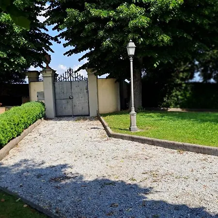 Holiday home Dependance In Albachiara E Primaluce Carmignano